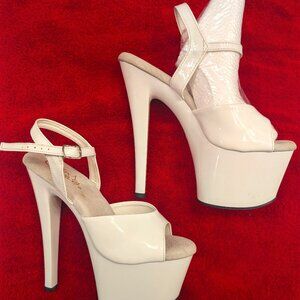 Pleaser White Patent Platform Heels – Size 8 – Sky High & Sassy